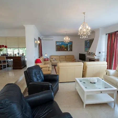 Tres Palmeras Menyber Villa