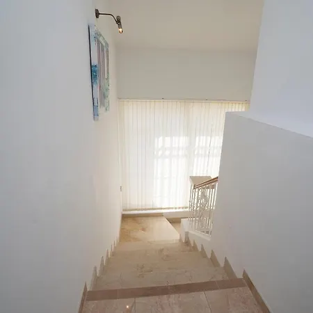 Tres Palmeras Menyber