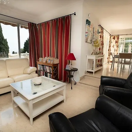 Tres Palmeras Menyber Villa